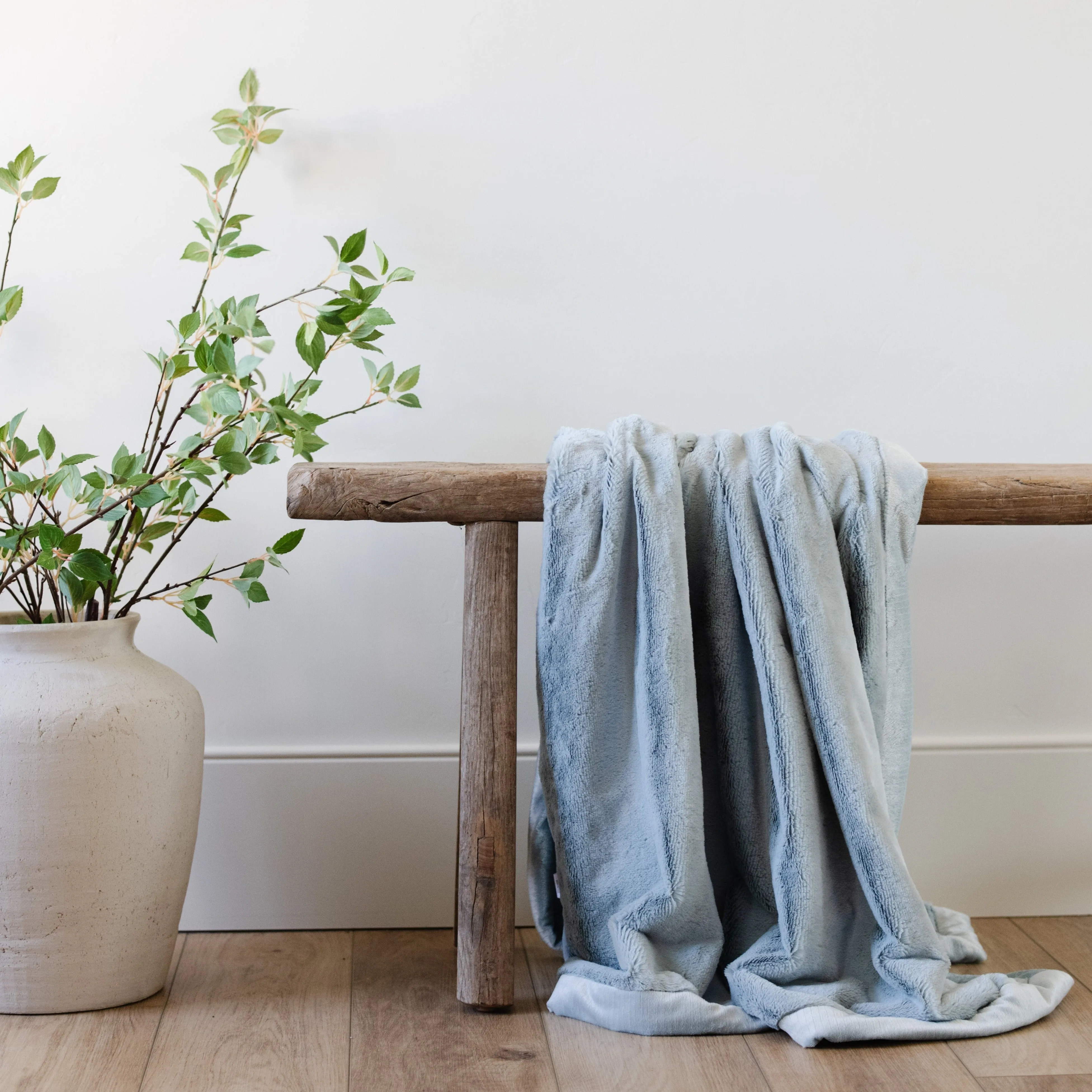 LUSH XL BLANKETS